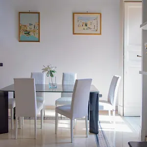 santa-domenica-guest-house.taorminaitalyhotels.com/